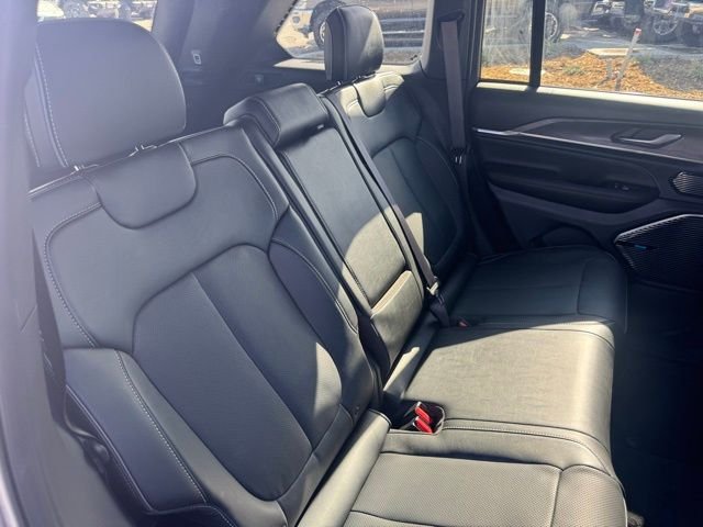 2025 Jeep Grand Cherokee Overland 4xe - Photo 23
