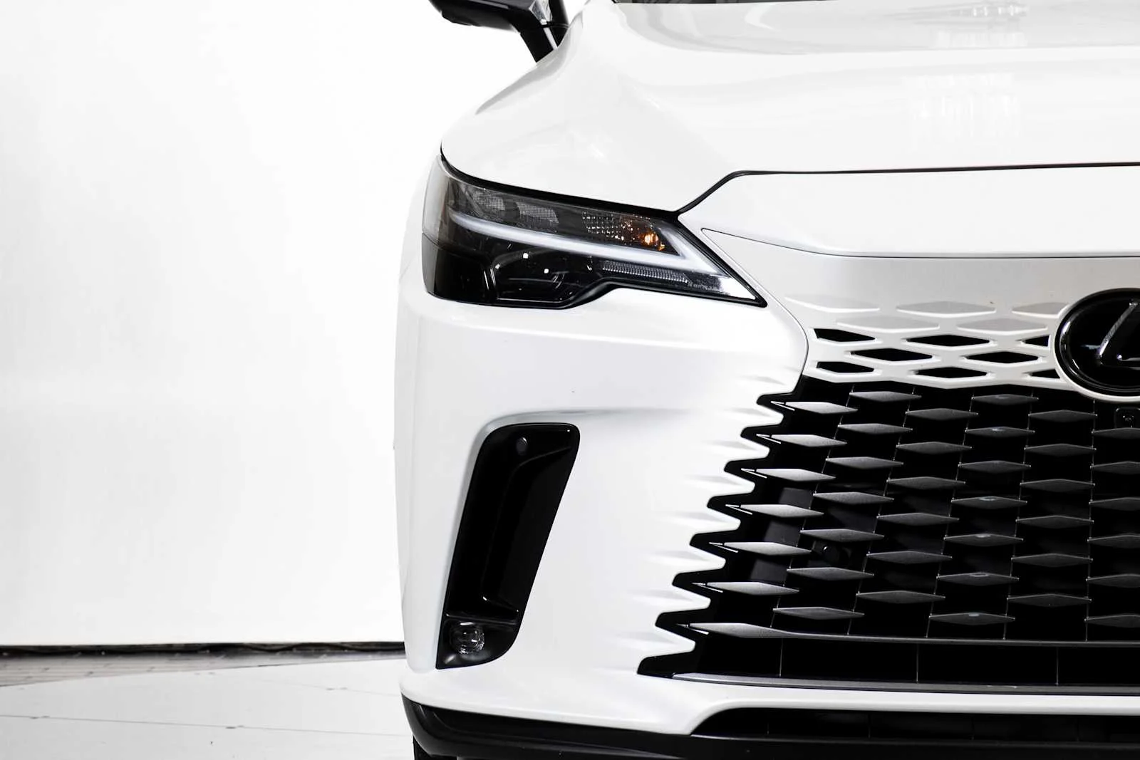 Certified Used 2025 EMINENT WHITE PEARL Lexus Premium Plus image 11