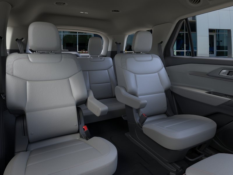 New 2026 Star White Metallic Tri-Coat Ford Active image 11