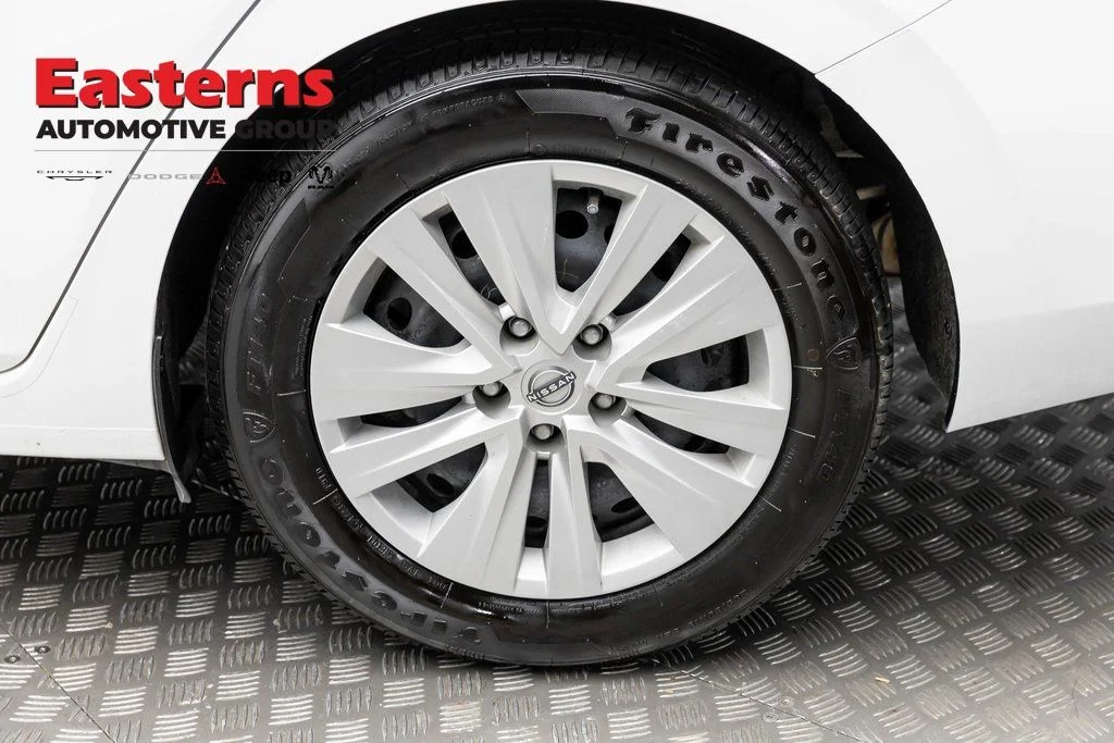 Used 2024 White Nissan S image 9