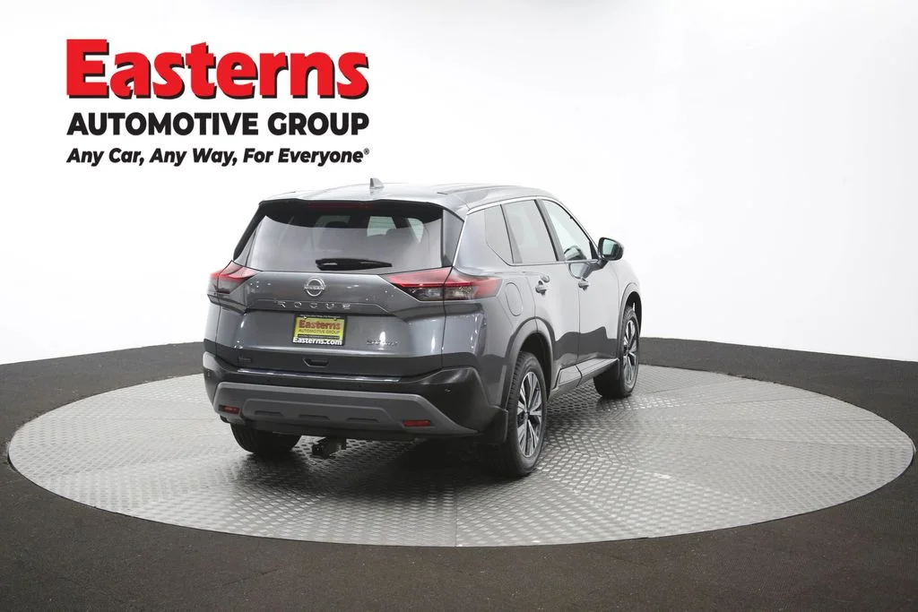 Used 2023 Gray Nissan SV image 40