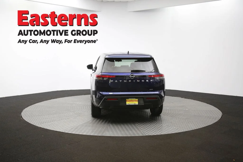Used 2022 Blue Nissan S image 34