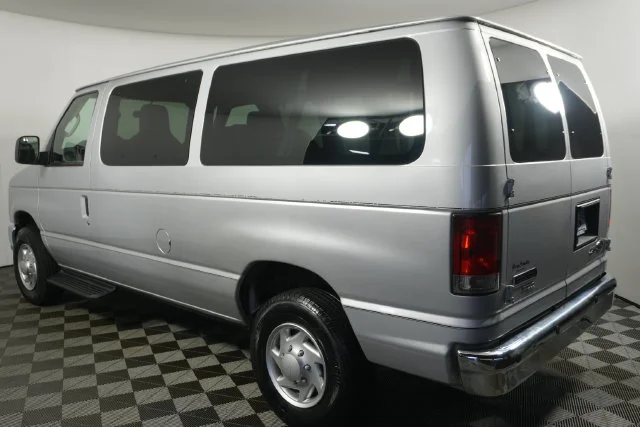 Used 2014 Ingot Silver Metallic Ford XLT image 5