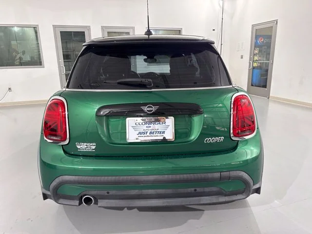 Used 2022 Green MINI Oxford Edition image 8