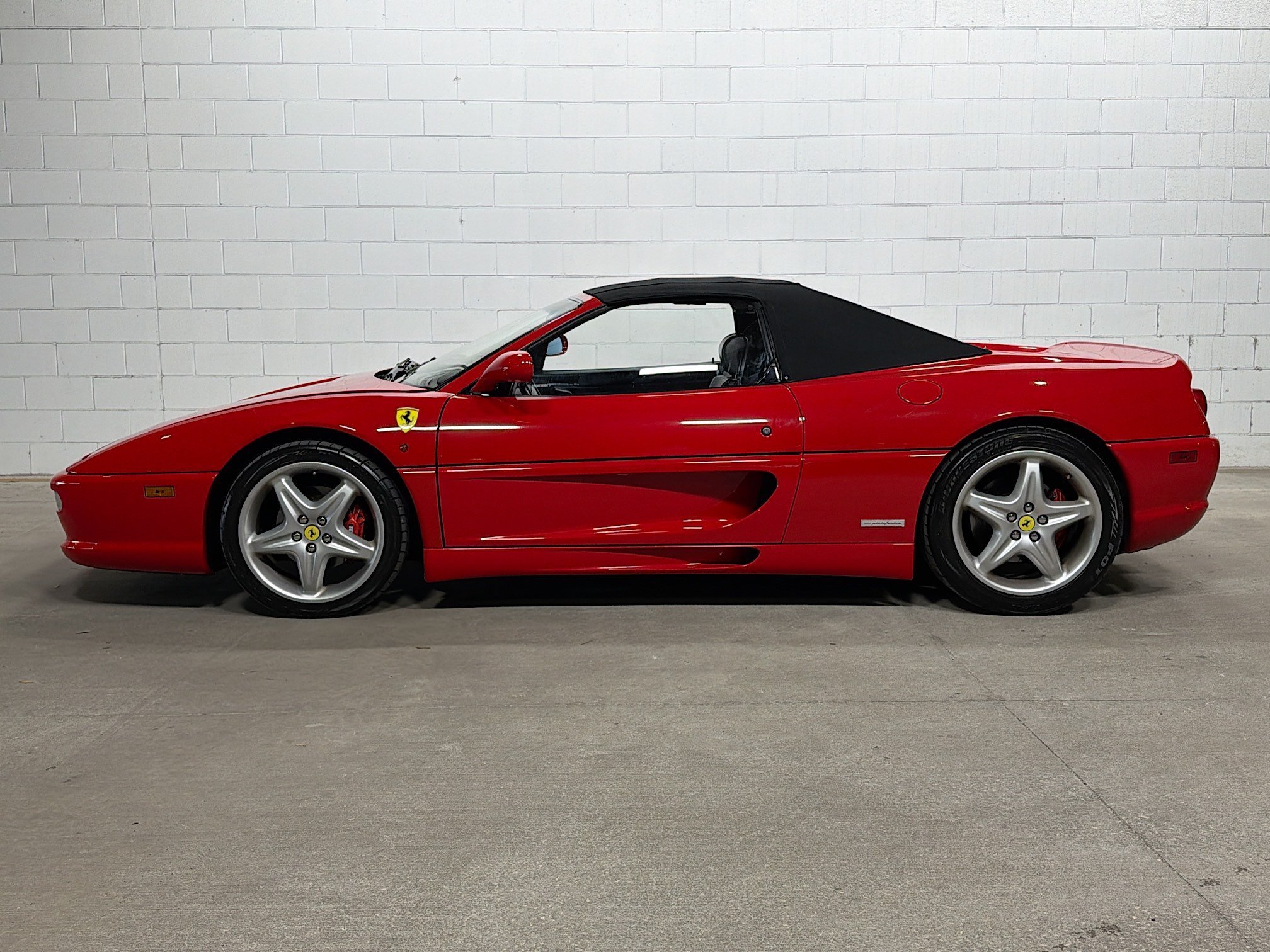 Used 1997 Rosso Corsa Ferrari Spyder image 2