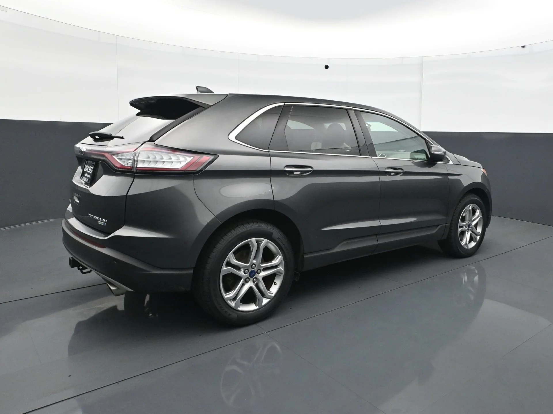 Used 2015  Ford 4D WAGON TITANIUM AWD image 7