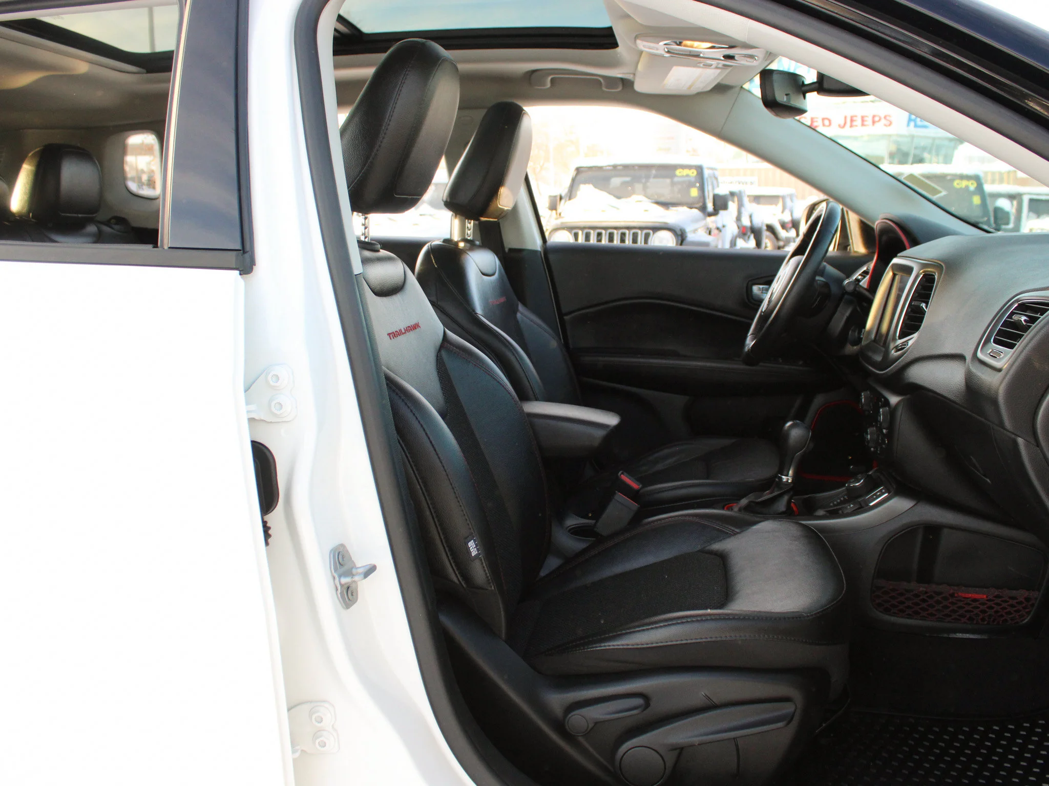 Certified Used 2021 White Jeep Trailhawk * Alpine | Panoramic Roof | Heated Seats | Off-Road Skid Plates | Apple CarPlay image 20