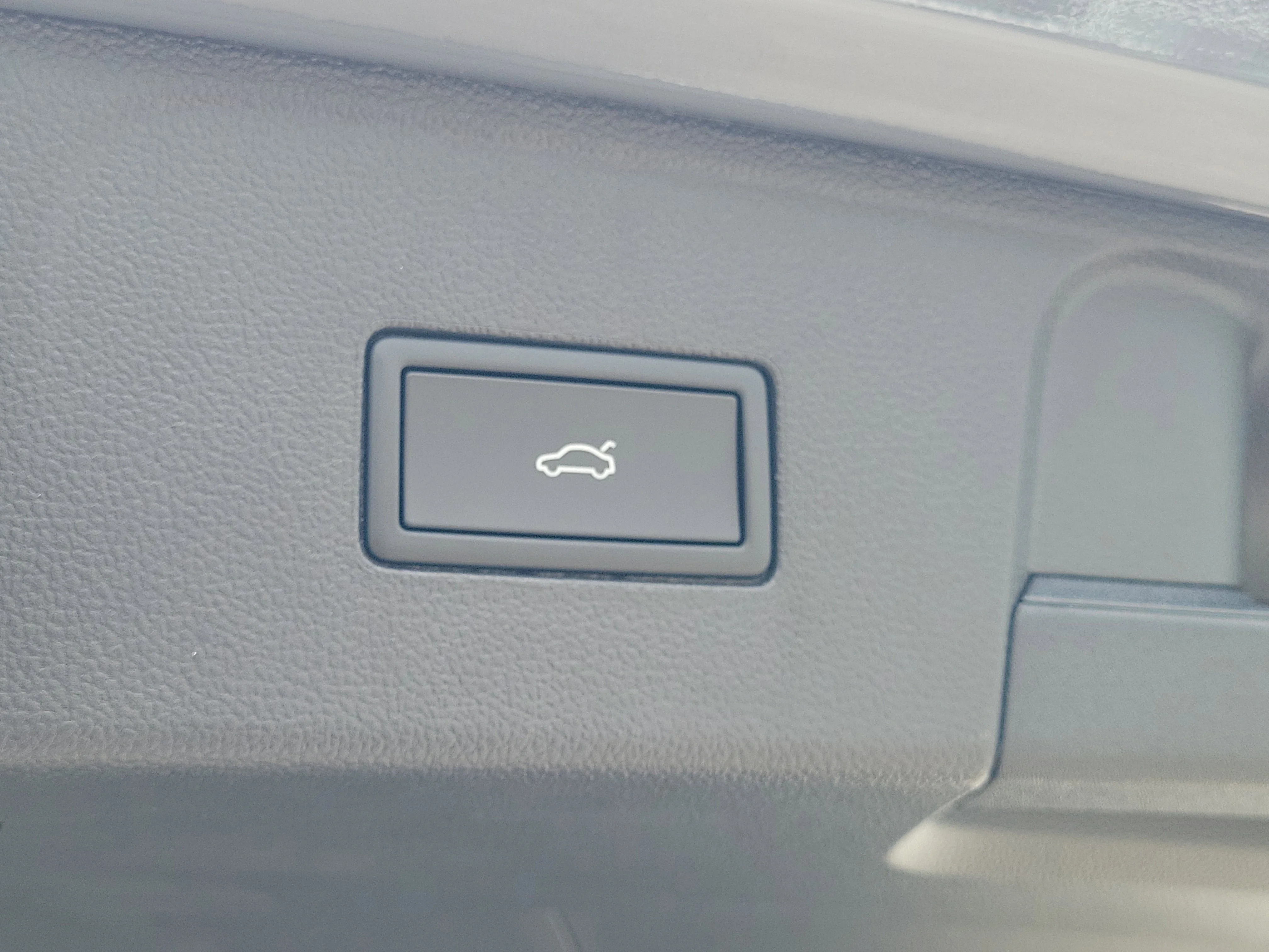 New 2026 Gray Volkswagen SE w/Technology image 10