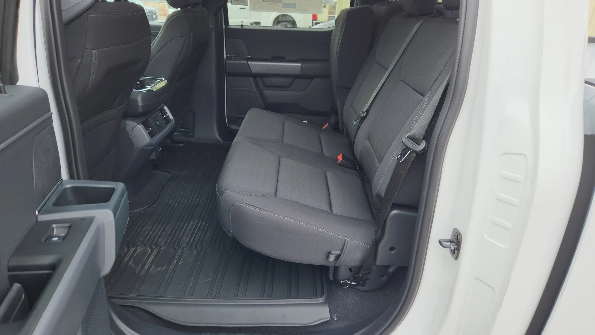 New 2026 Oxford White Ford XLT image 26