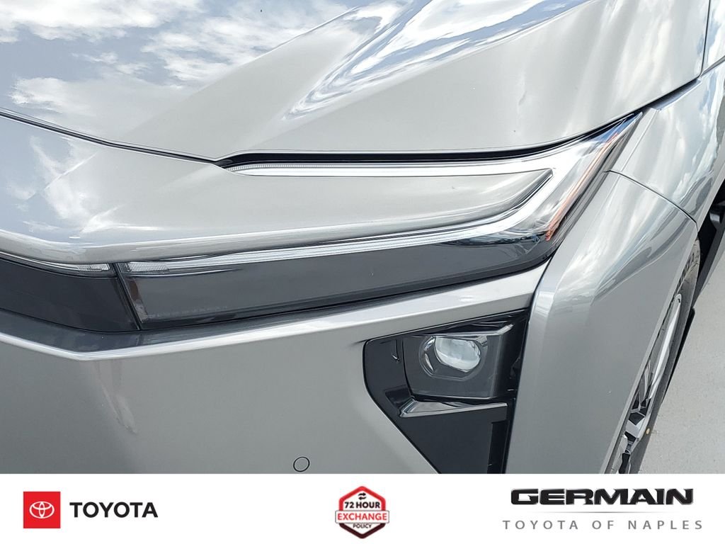 New 2026 Heavy Metal <sup>1</sup> Toyota  XLE image 13