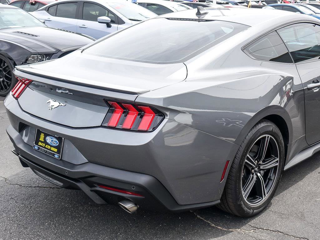 Used 2025 Carbonized Gray Metallic Ford EcoBoost Premium image 9