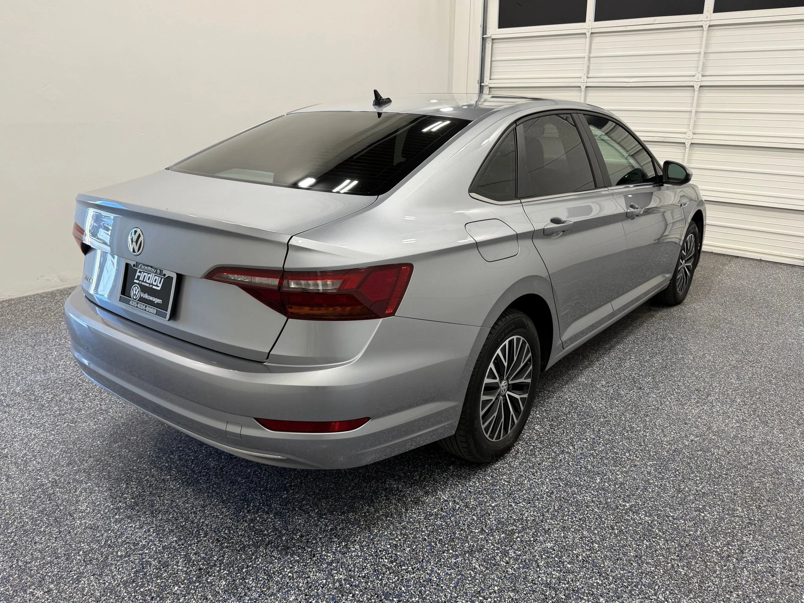 Used 2019 Silver Volkswagen SEL image 6