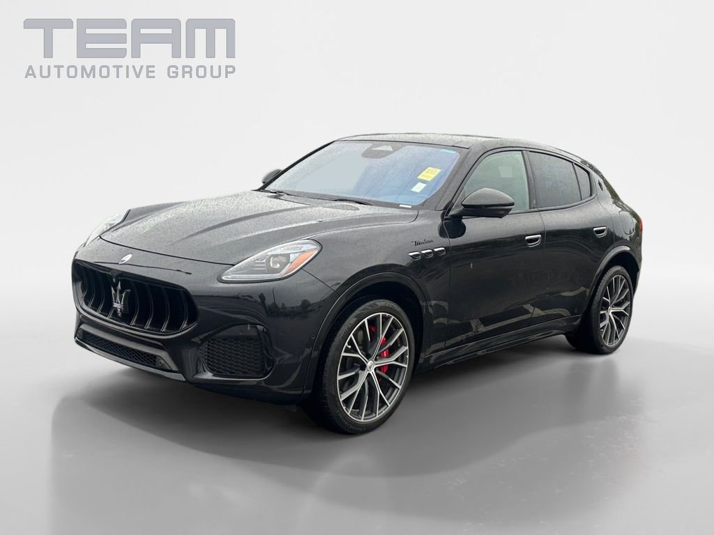 Used 2023  Maserati Modena image 3