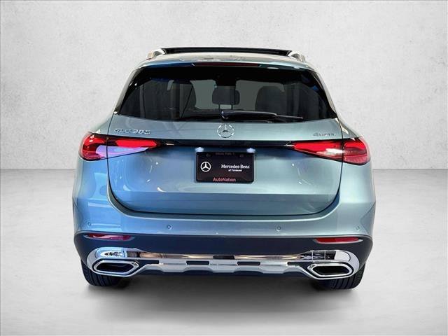New 2026 Verde Silver Metallic Mercedes-Benz GLC 300 image 36