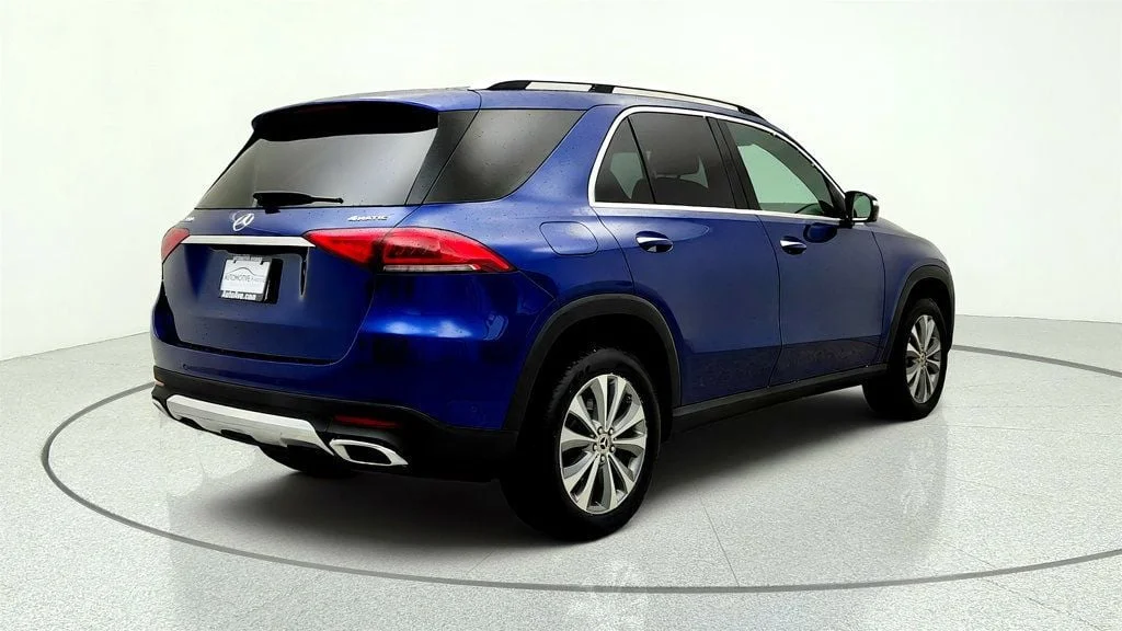 Used 2020 Brilliant Blue Metallic Mercedes-Benz GLE 350 4MATIC® SUV w/ Burmester Audio & Premium Pkg image 5