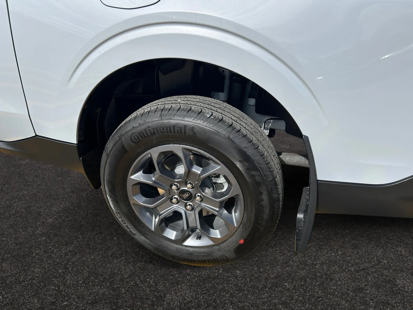 New 2026 Space White Metallic Ford XLT image 9