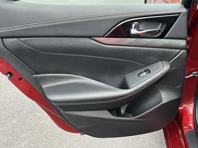 Used 2023  Nissan 3.5 SL image 16