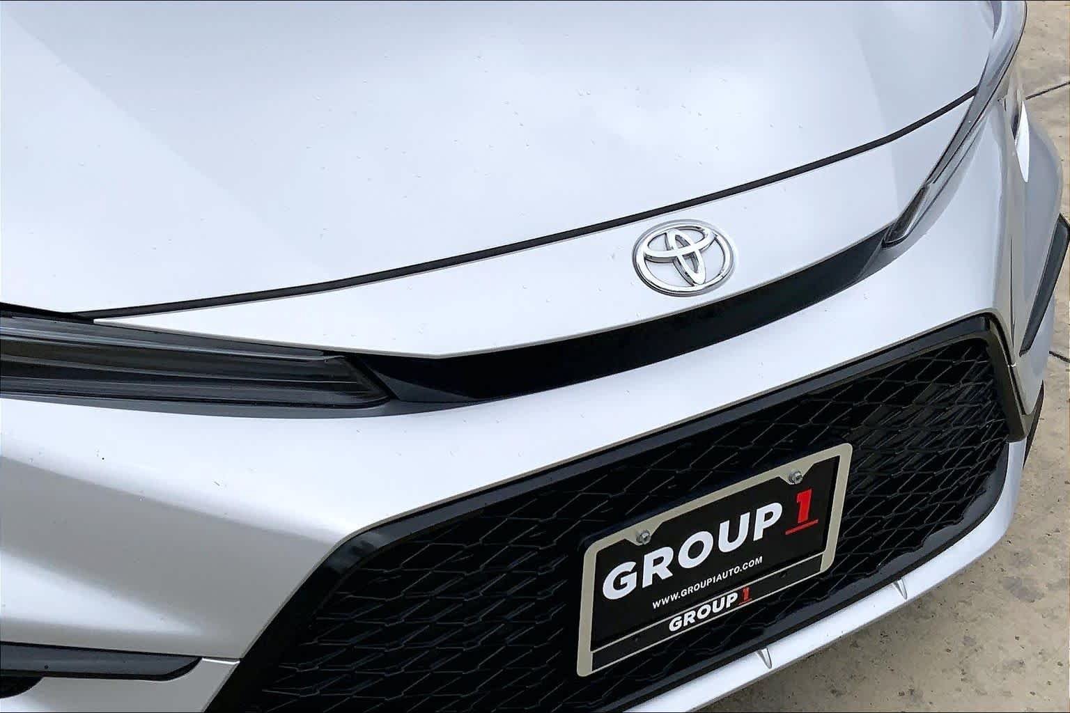 Used 2025 Classic Silver Metallic Toyota SE image 36
