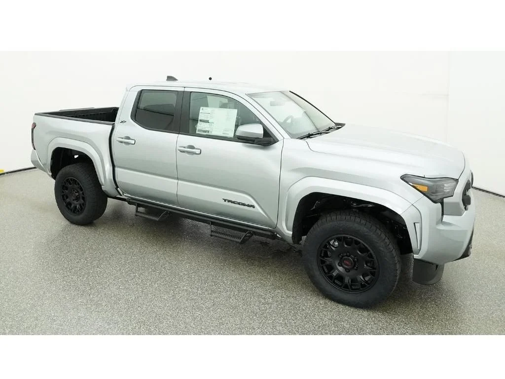 New 2026 Celestial Silver Metallic Toyota SR5 image 34