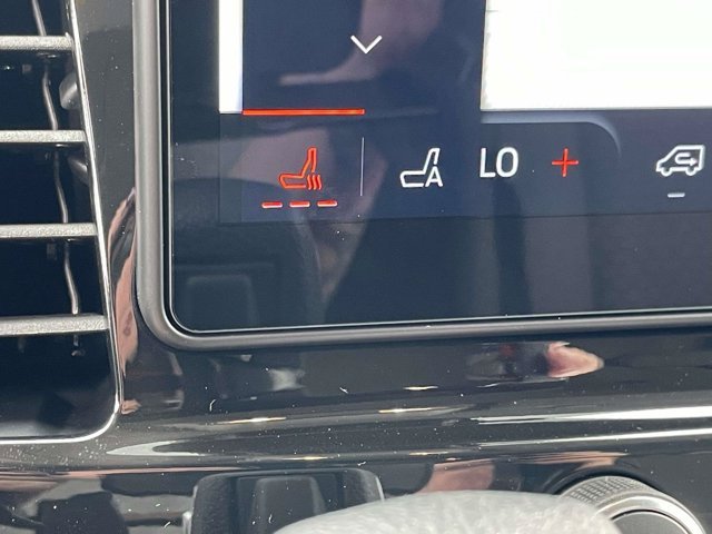 New 2026 Oxford White Ford XLT image 11