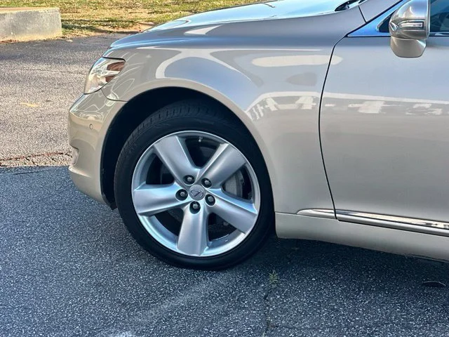 Used 2010 Beige Lexus 460 image 27