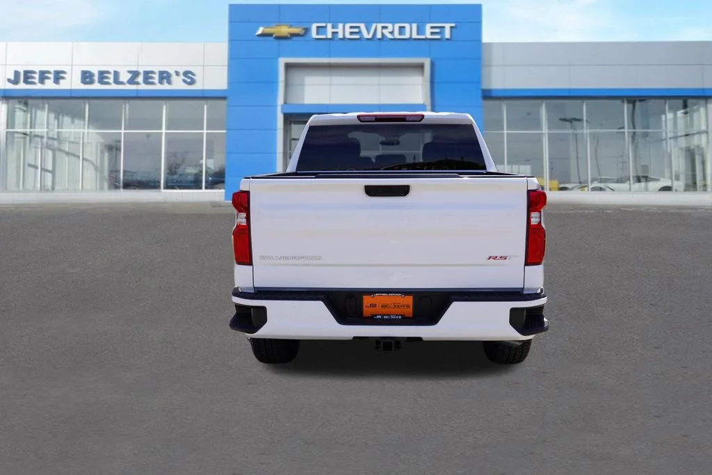 New 2026 Summit White Chevrolet RST image 4