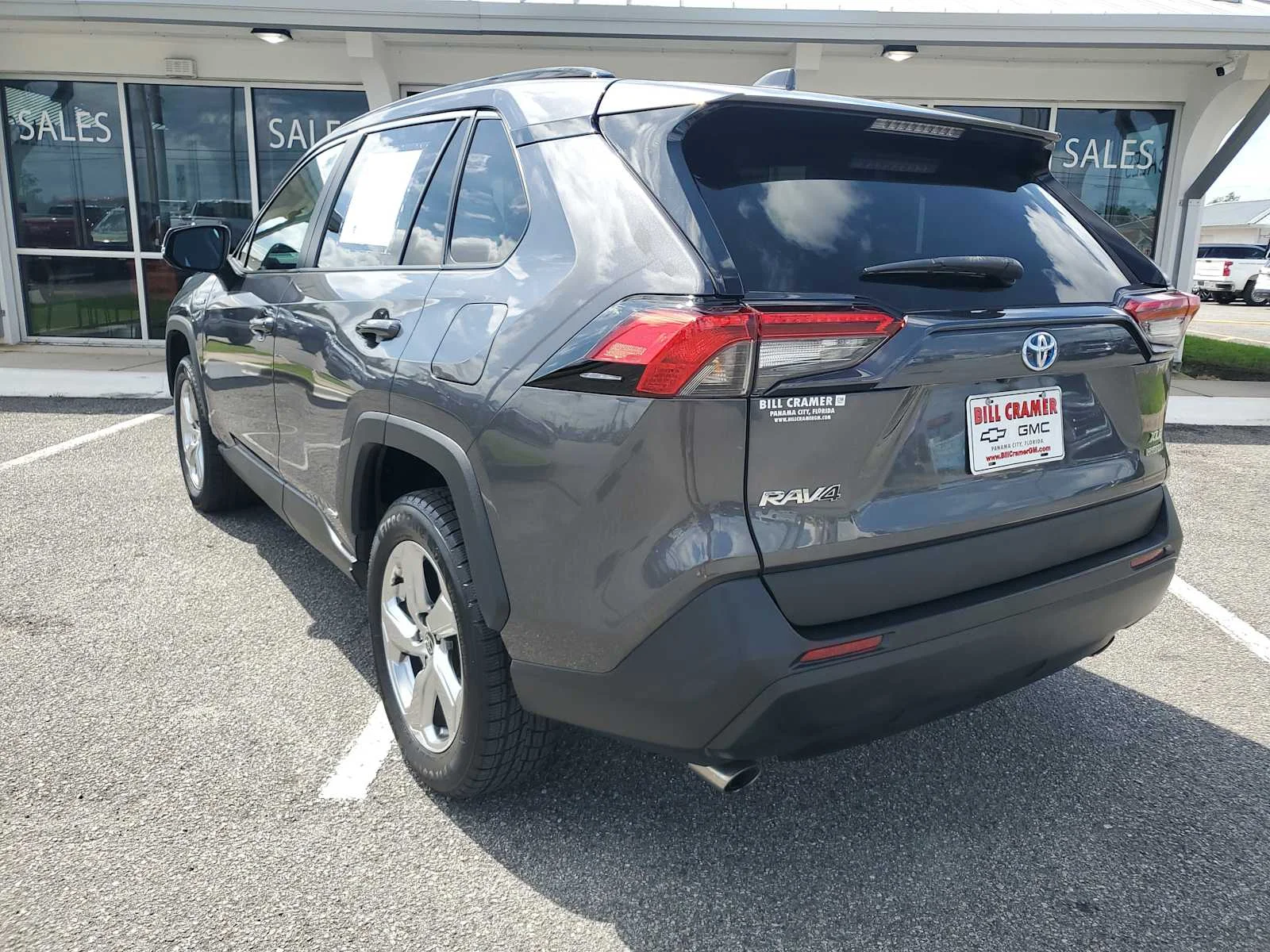 Used 2021 Gray Toyota Hybrid LE image 3