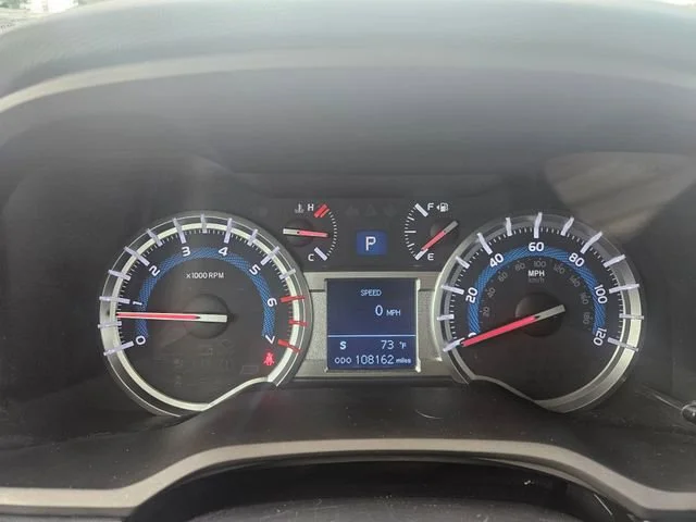 Used 2019 Gray Toyota SR5 image 15