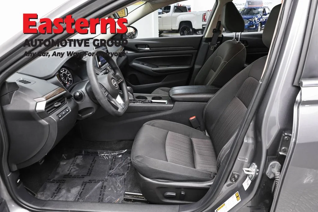 Used 2025 Gray Nissan 2.5 SV image 14