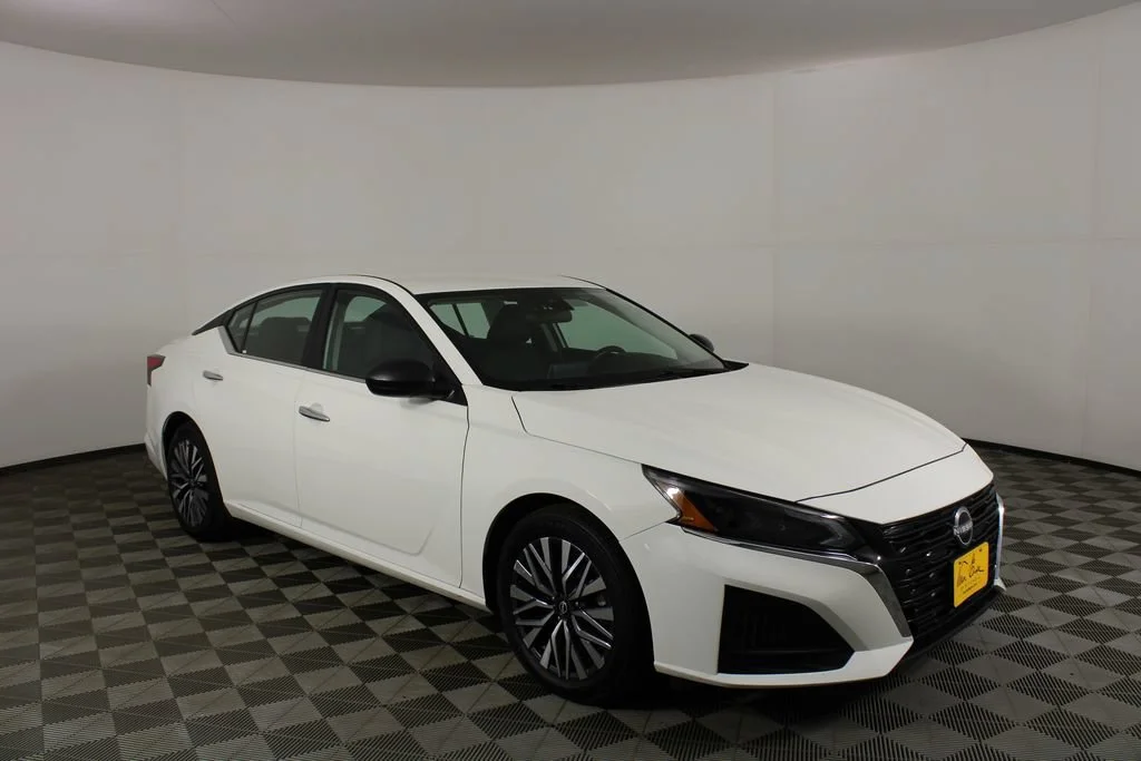 2025 Nissan Altima