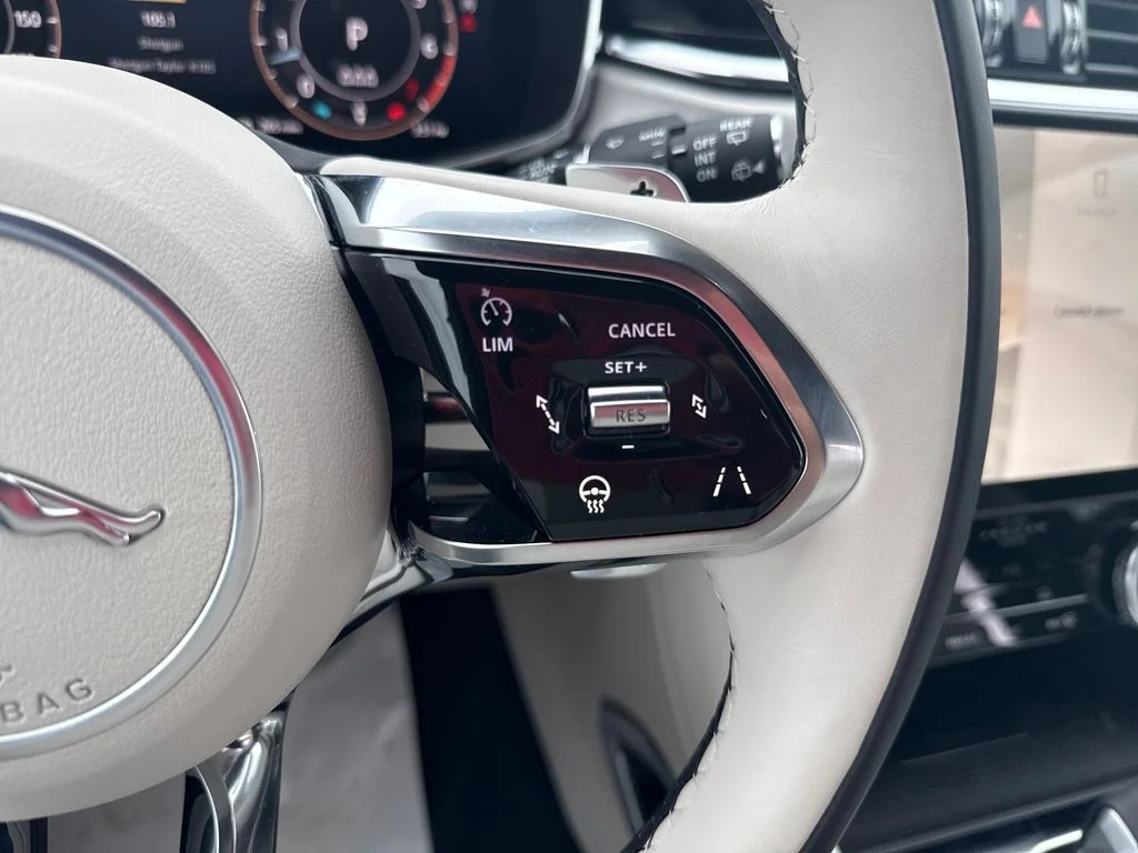 2026 Jaguar F-Pace R-Dynamic S - Photo 21