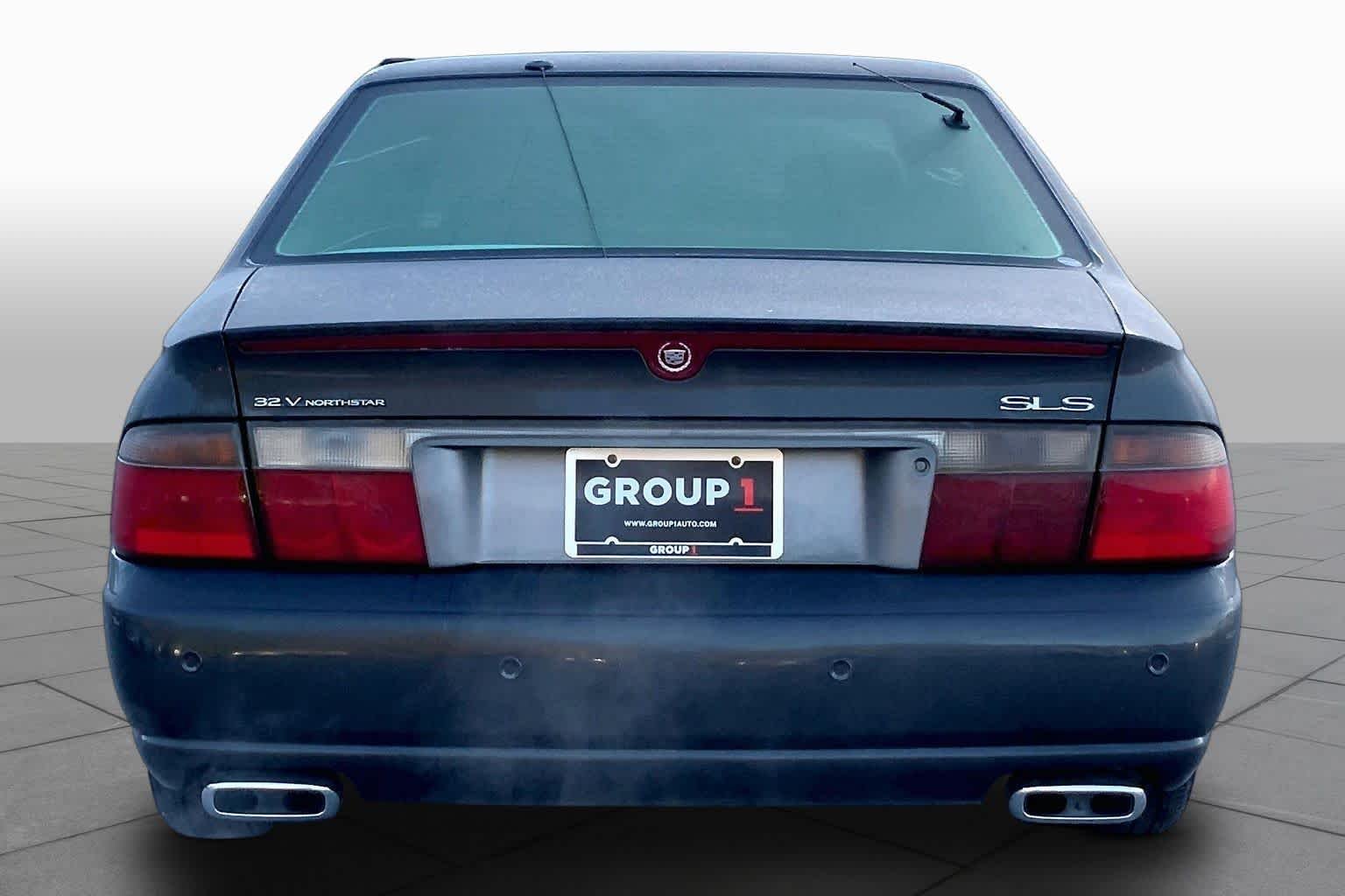 Used 2002 BLACK Cadillac Luxury SLS image 4