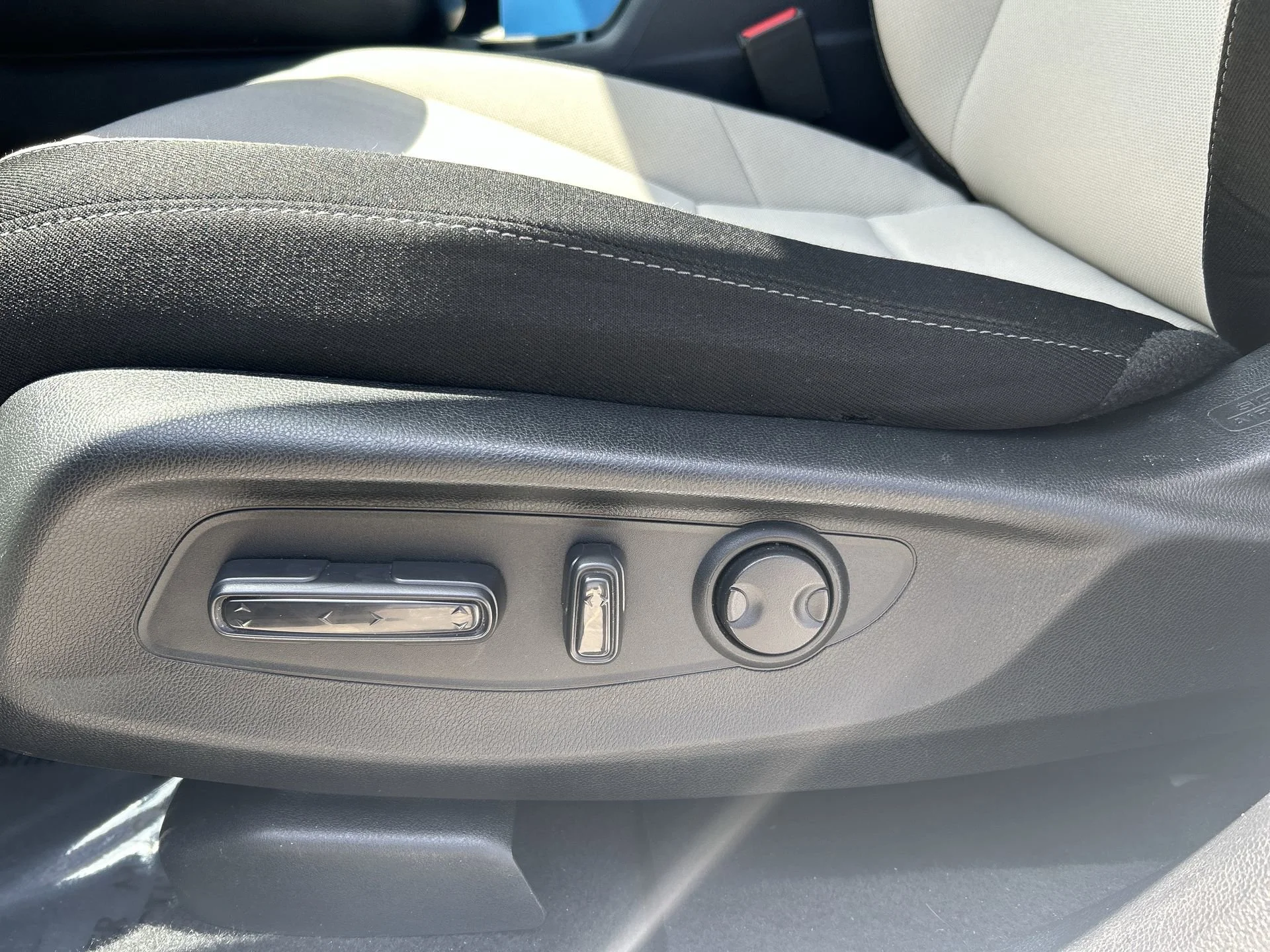 2023 Honda CR-V EX - Photo 40
