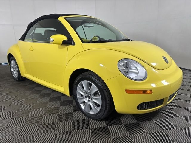 2008 Volkswagen Beetle S 6AT's photo