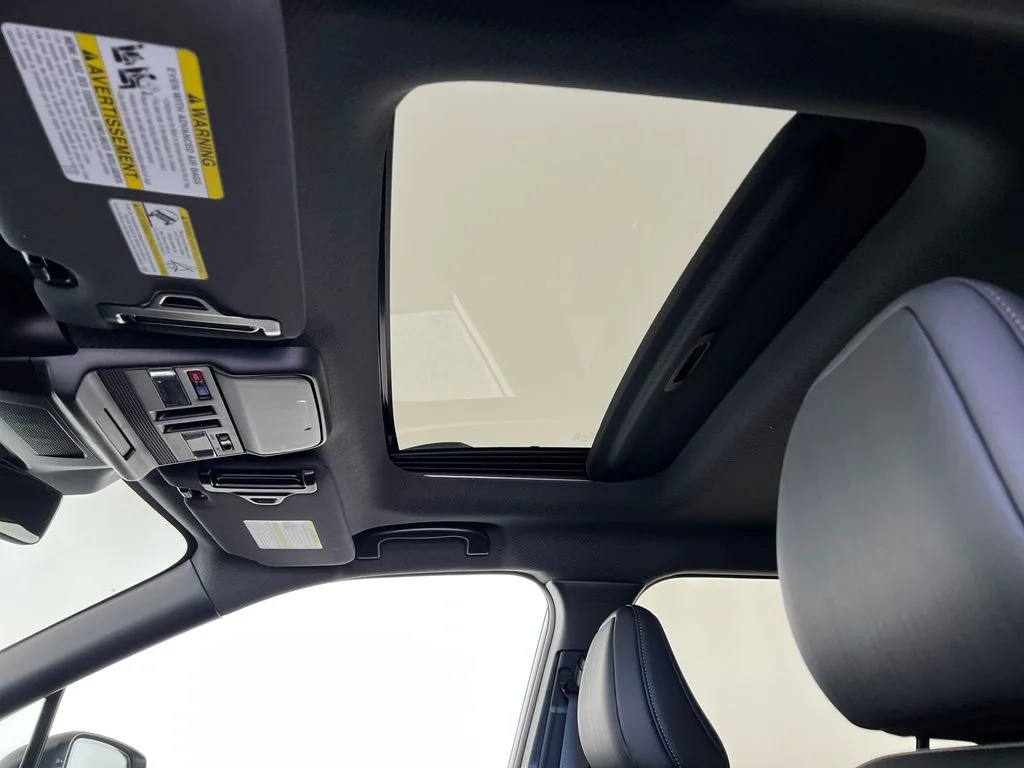 New 2026 CRYSTAL WHITE PEARL Subaru Touring image 23