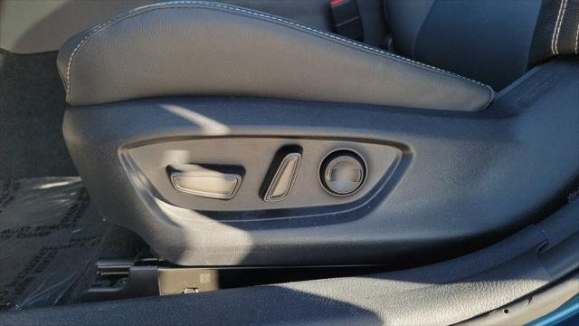Certified Used 2025 OCEAN GEM Toyota  image 16