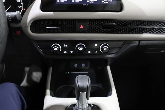New 2027 Platinum White Pearl Honda LX AWD image 21