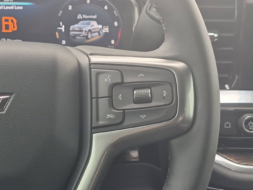 New 2026 Sterling Gray Metallic Chevrolet LT image 25