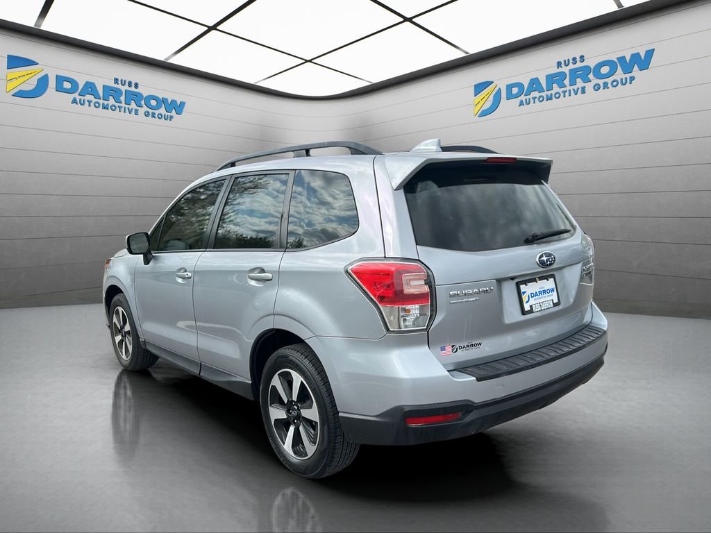 Used 2018 Silver Subaru 2.5i Premium image 3