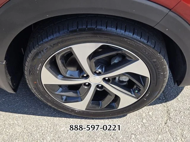 Used 2018 Red Hyundai Limited image 21
