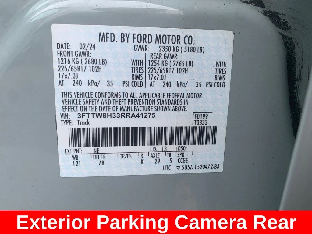 Used 2024 Green Ford XLT image 11