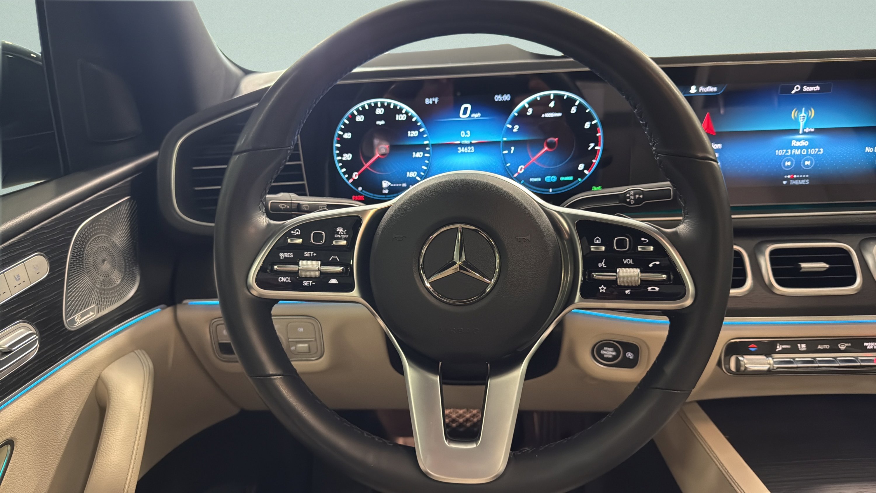 Certified Used 2023 MANUFAKTUR Diamond White Metallic Mercedes-Benz GLE 450 image 28