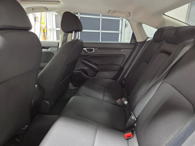 Used 2023 Silver Honda EX image 6