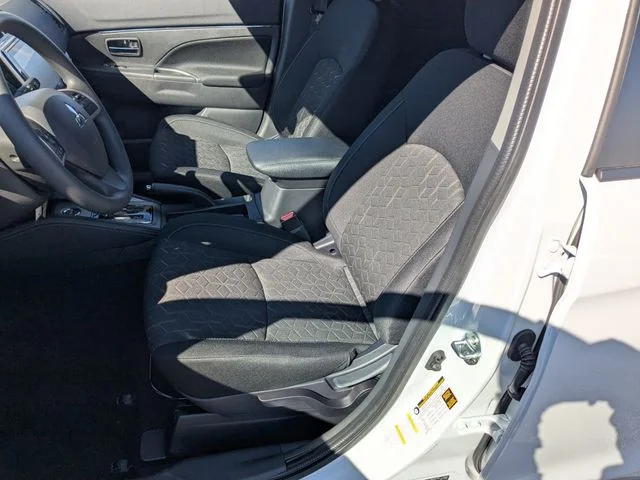 New 2026 White Mitsubishi ES image 21