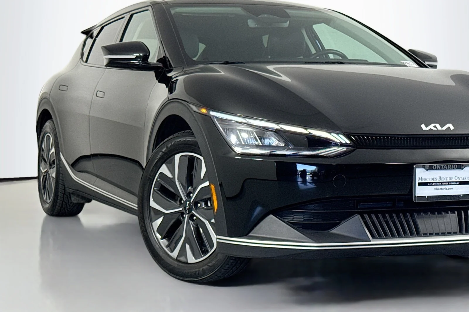 Used 2024 AURORA BLACK Kia Light Long Range RWD image 14