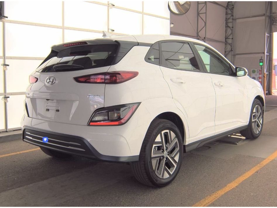 Used 2023 Hyundai Kona EV SE with VIN KM8K23AG8PU170573 for sale in Manhattan, KS