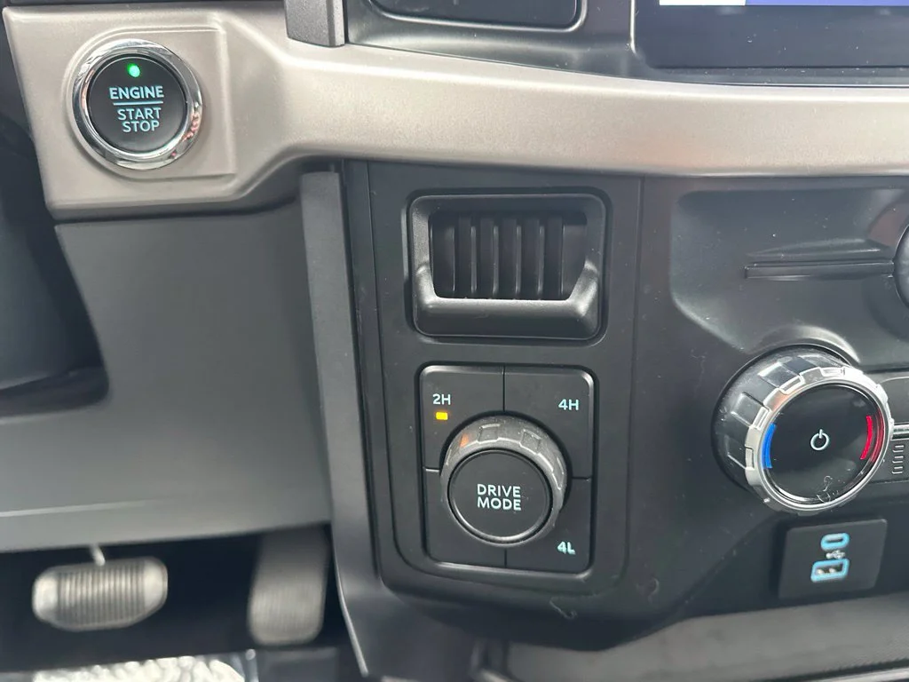 Used 2023 Black Metallic Ford XLT image 16