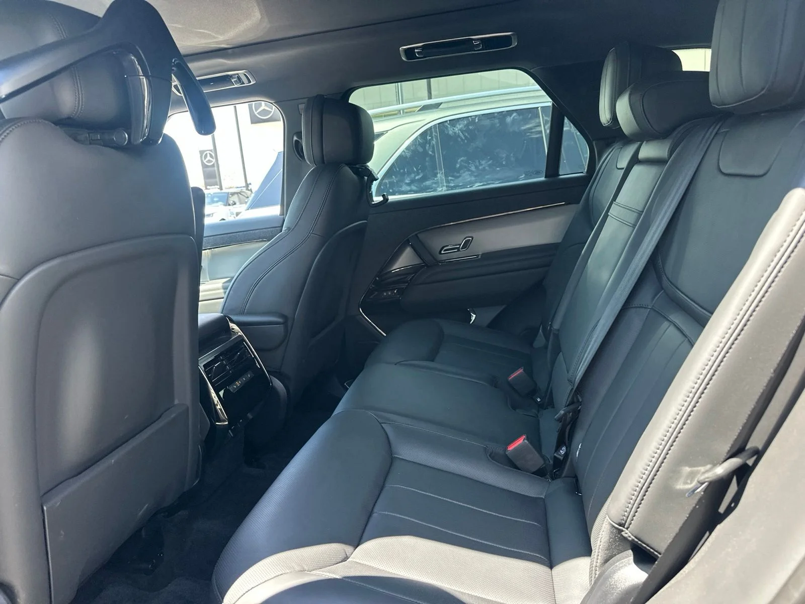 Used 2025 Borasco Gray Metallic Land Rover SE image 11
