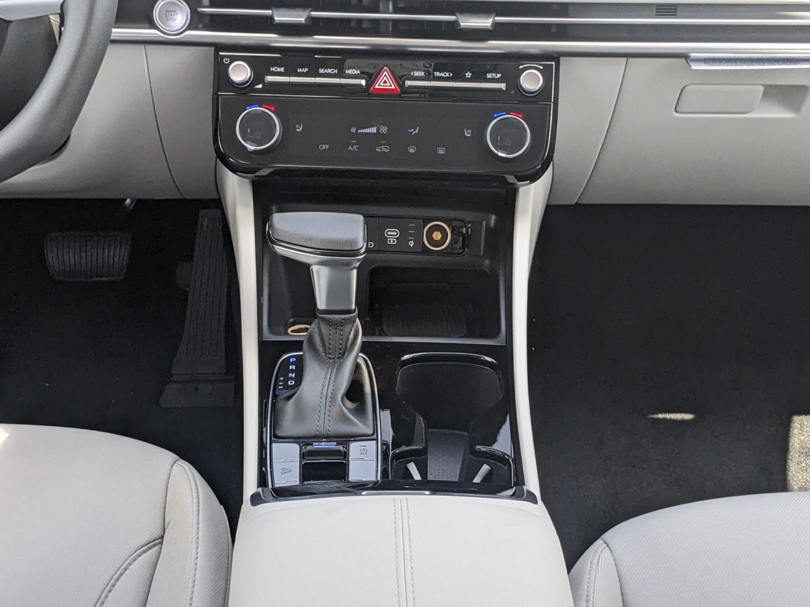 2025 Hyundai Tucson SEL - Photo 49