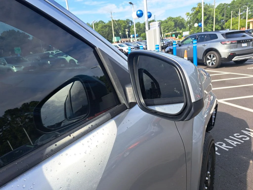 2024 Toyota Tacoma SR5 - Photo 38